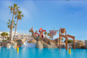 Piscina del hotel iberostar royal para niños