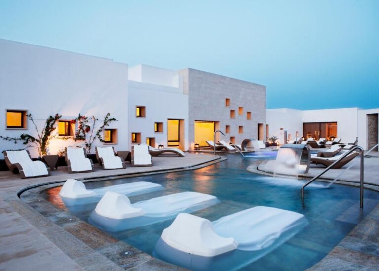 Hoteles con en Ibiza | Actualizado 2022 🥇