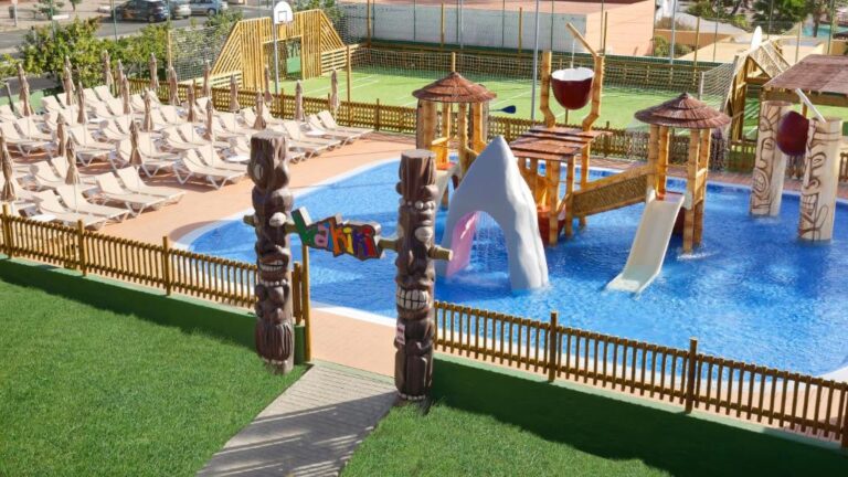 Hoteles con parque acuático para niños en la costa de Gran Canaria