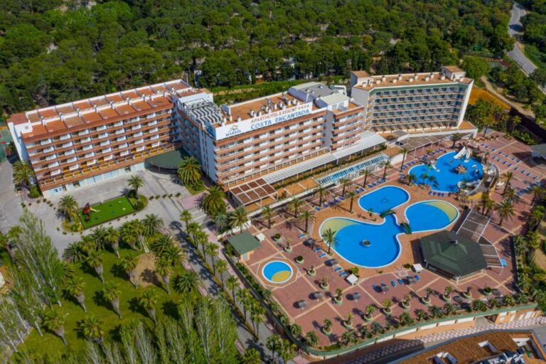 Hoteles con toboganes Costa Encantada complejo