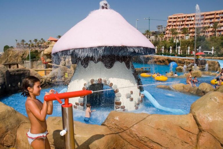 hotel con parque acuático en málaga holiday park (1)