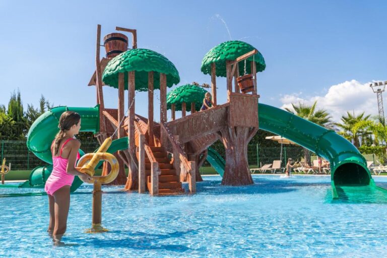 resort con parque acuático en benidorm (4)