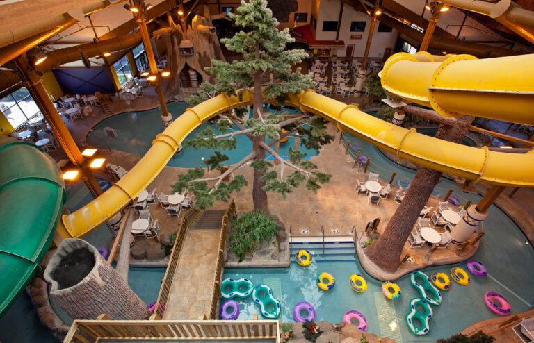 Waterpark Hotels in Wisconsin