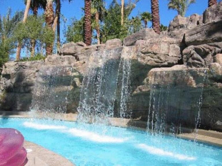 Waterpark Hotels in Las Vegas