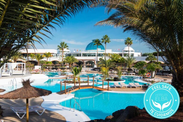 Elba Lanzarote Royal Village Resort piscina