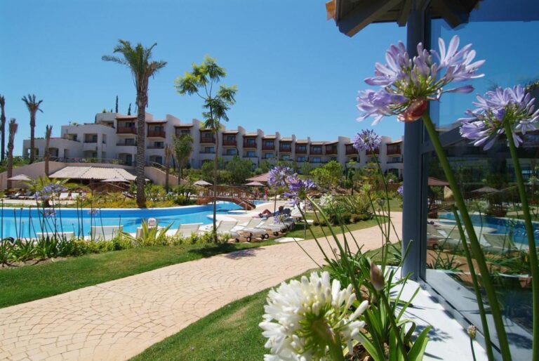 Precise Resort El Rompido-The Club piscinas y jardines