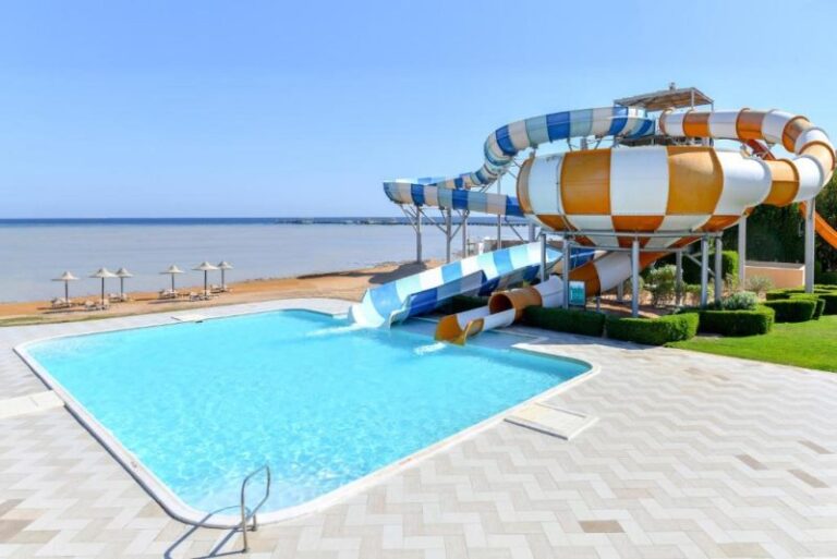 Jaz-Aquamarine-Resort-4-scaled.jpg