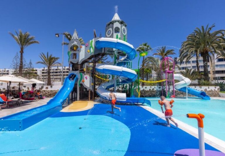 hotels-with-a-water-park-Abora-Catarina-by-Lopesan-in-Gran-Canaria-scaled.jpg