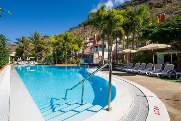 hotels-with-a-water-park-Apartamentos-Cordial-Mogan-Valle-in-Gran-Canaria-scaled.webp