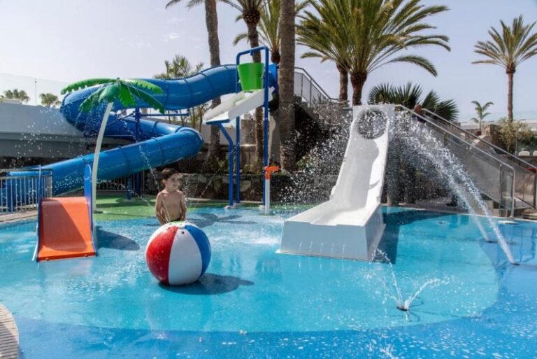hotels-with-a-water-park-Gloria-Palace-San-Agustin-Thalasso-Hotel-in-Gran-Canaria-2-scaled.jpg