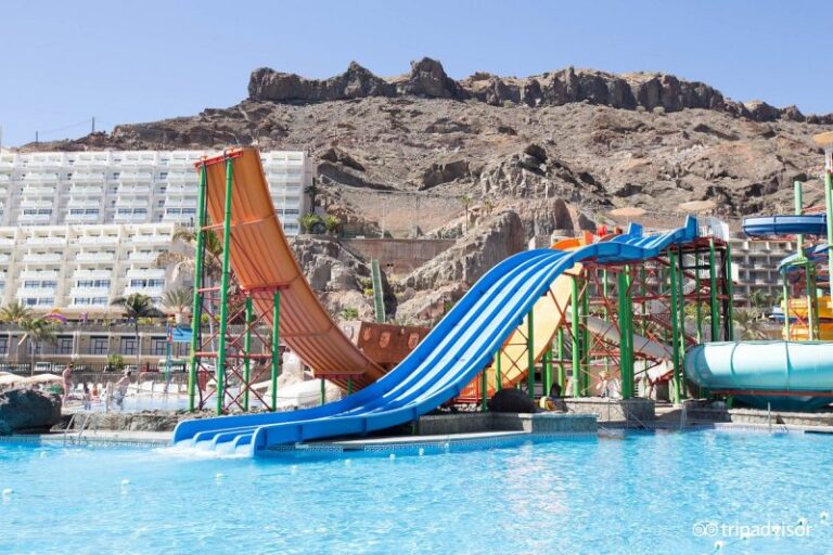 hotels-with-a-water-park-Hotel-LIVVO-Costa-Taurito-Aquapark-in-Gran-Canaria-2-scaled.jpg