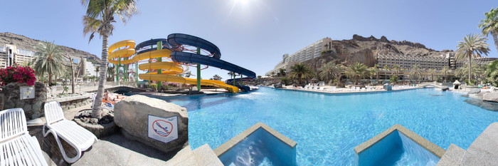hotels-with-a-water-park-Hotel-LIVVO-Costa-Taurito-Aquapark-in-Gran-Canaria.jpg