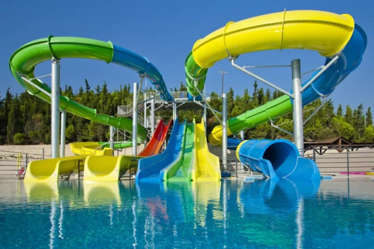 hotels-with-water-park-Kipriotis-Aqualand-Hotel-in-Greece-8-scaled.webp