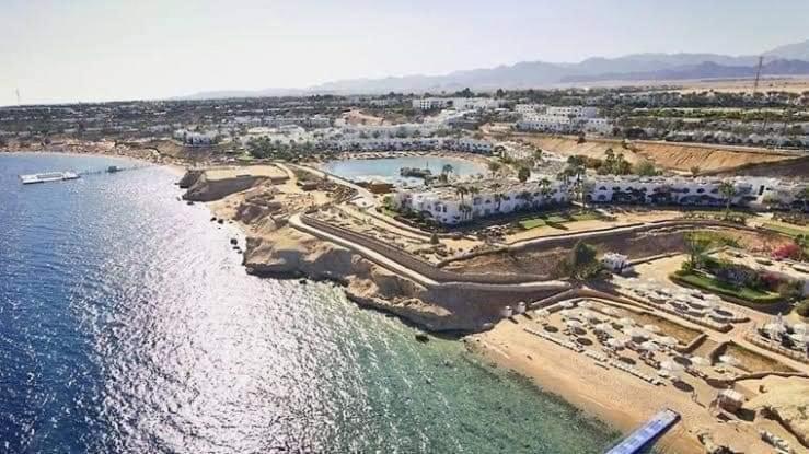 Vista aérea del Elisir SPA & Hotel en Sheikh coast con playa privada, instalaciones y mar Rojo