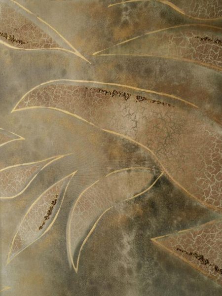 Detalle artístico decorativo con hojas doradas y texturas naturales en Mandarin Oriental The Landmark Hong Kong