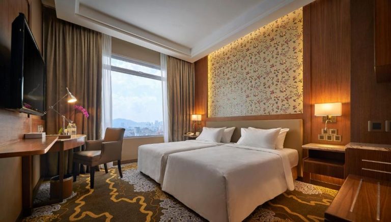 Habitación doble deluxe con cama king y vistas a la ciudad en el hotel St Giles Wembley Penang