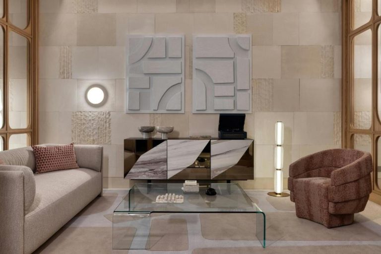 Elegante salón de lujo con mobiliario contemporáneo y aparador de mármol en The Landmark Nicosia