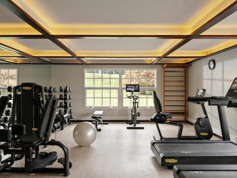 Gimnasio equipado con máquinas Technogym y cinta de correr en Hotel das Cataratas Belmond Iguassu Falls