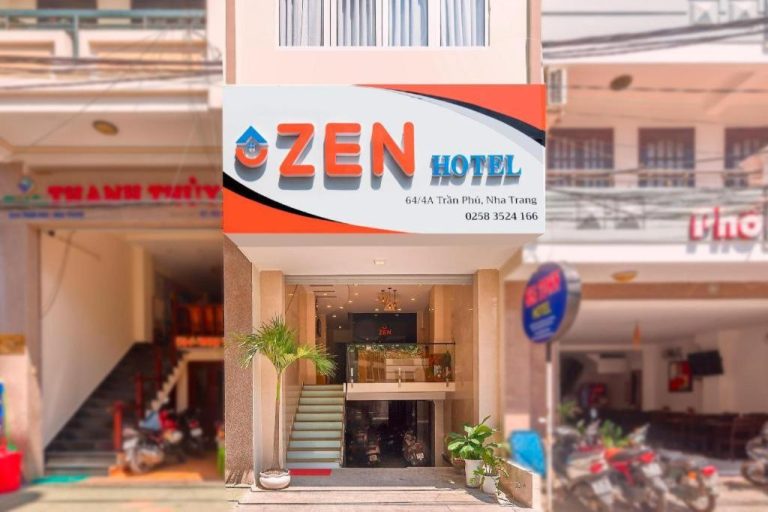 Fachada exterior del Zen Hotel Nha Trang ubicado en Trần Phú, con entrada principal y recepción