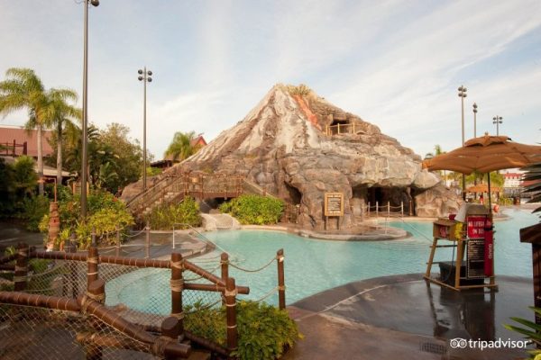 affordale-family-resorts-Disneys-Polynesian-Village-Resort-in-Florida-4-scaled.jpg