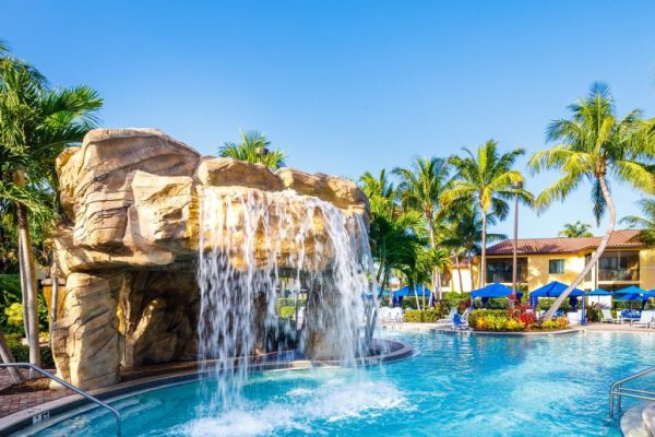 affordale-family-resorts-Naples-Bay-Resort-Marina-in-Florida-4-scaled.jpg