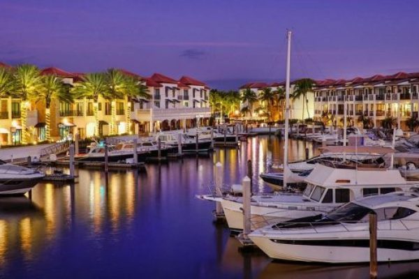 affordale-family-resorts-Naples-Bay-Resort-Marina-in-Florida-scaled.jpg