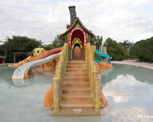 hotels-with-a-water-park-Bahia-Principe-Grand-Coba-in-Mexico-88-scaled.jpg