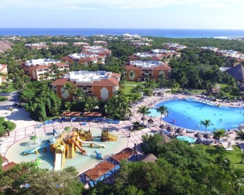hotels-with-a-water-park-Bahia-Principe-Grand-Coba-in-Mexico-scaled.jpg