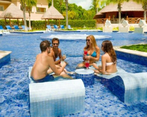 hotels-with-a-water-park-Barcelo-Maya-Tropical-in-Mexico-6-scaled.jpg