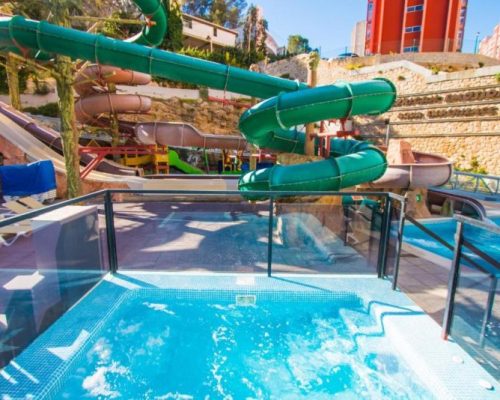 hotels-with-a-water-park-Magic-Aqua-Rock-Gardens-in-Benidorm-3-scaled.jpg