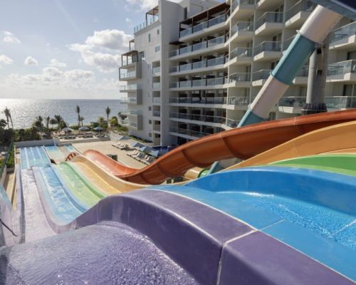 hotels-with-a-water-park-royalton-splash-riviera-cancun-in-Mexico-scaled.jpg